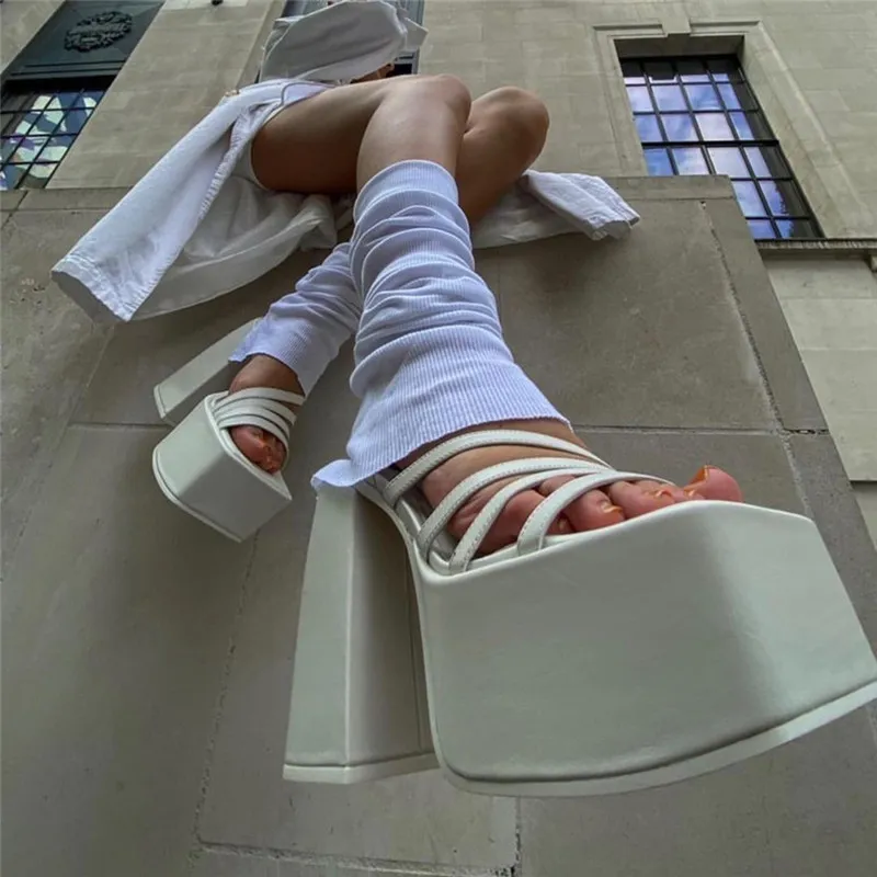 Sandales élégantes à bout carré pour femmes, chaussures à bande étroite, talon Super haut et épais, plateforme confortable, Simple, flambant neuf, 2022