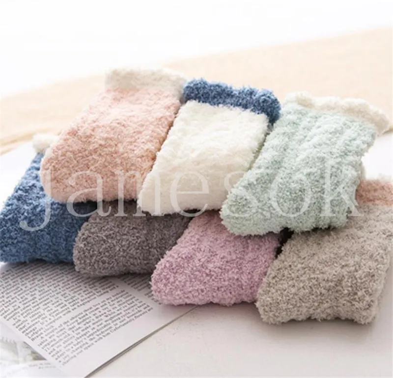 Lady Winter Warm Fluffy Coral Velvet Thick Handduk Socks Candy Color Floor Sleep Fuzzy Socks Women Girls Strumpor DB442