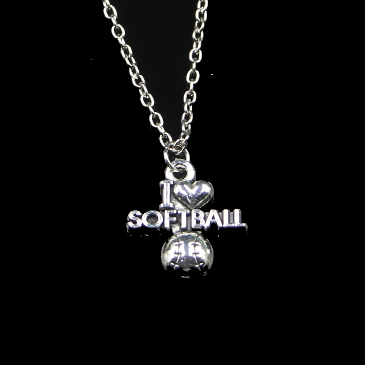 Moda 21 * 19mm I Love Softball Collana con pendente a catena a maglia per collana girocollo femminile Gioielli creativi regalo per feste