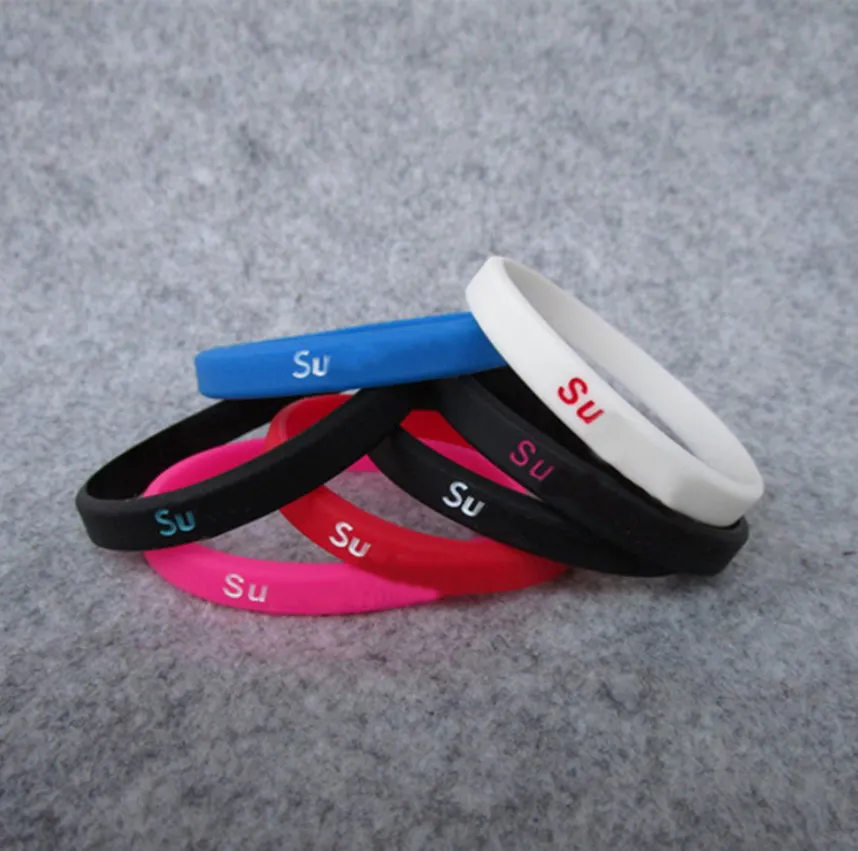 Populaire 50 stks siliconen sport armbandliefhebbers bangle jelly polsband kleurrijk rubberen armbanden pols mode sieraden promotie groothandel