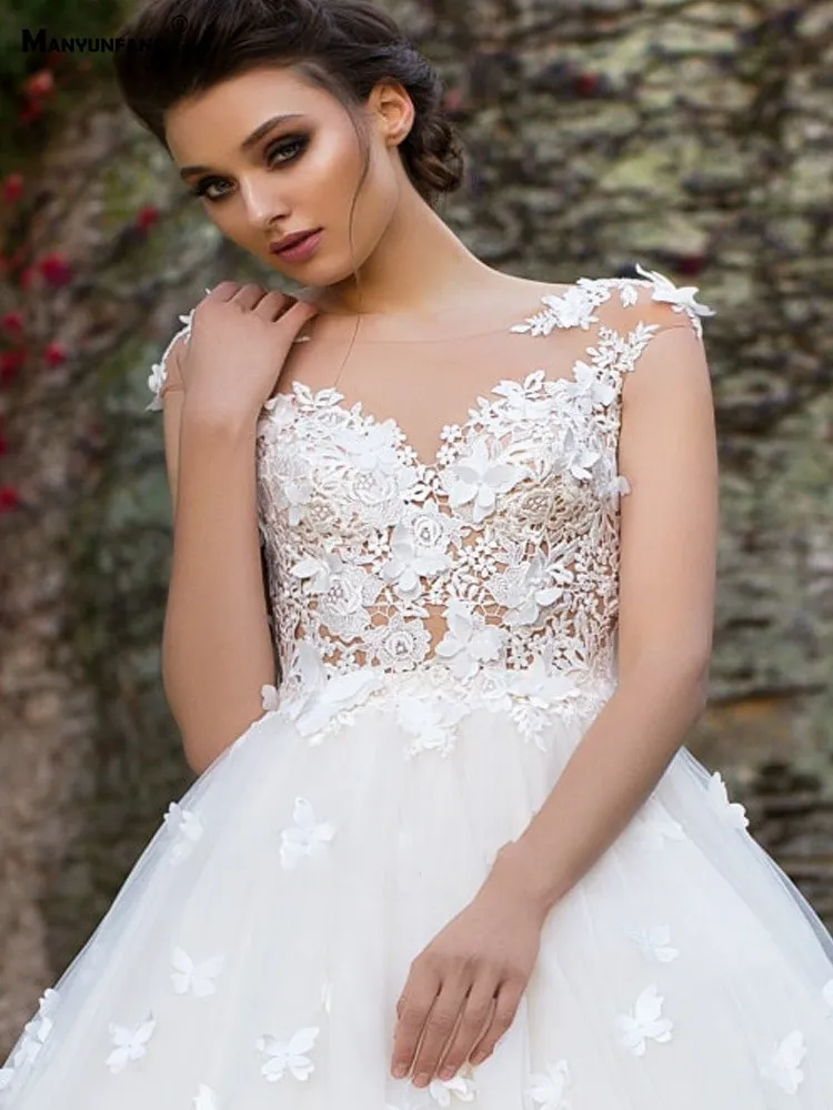 Empire Waist Lace Butterfly Princess Butterfly wedding dress with Bateau Neckline and Hollow Back - Perfect for Bridal Reception