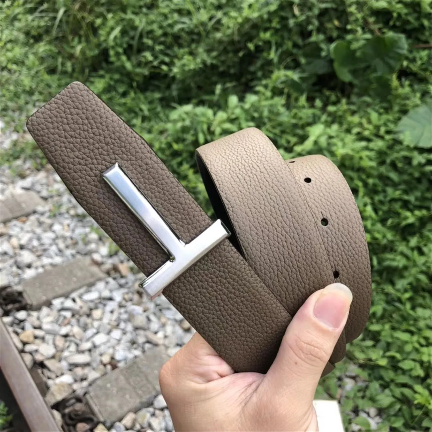 DHgate.com:High Quality Designer Leather Belt for Men and