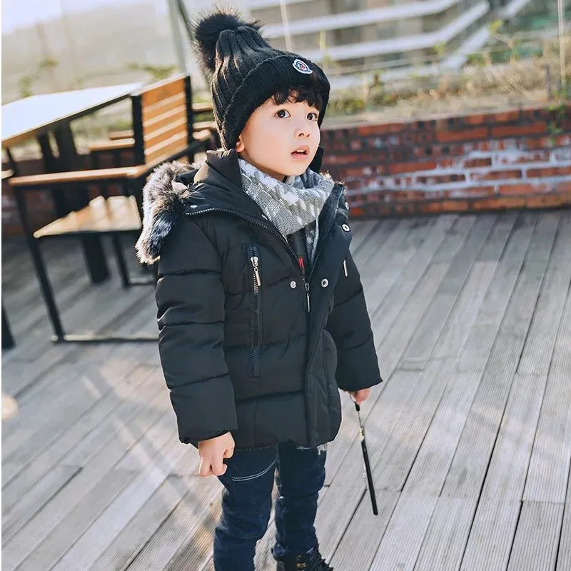 Winterkinder Fashon lässig warm warme Kapuze Jungen Mäntel Outerwears für Kinder Dicke Sportmäntel Jackrts Outfit down Parkas