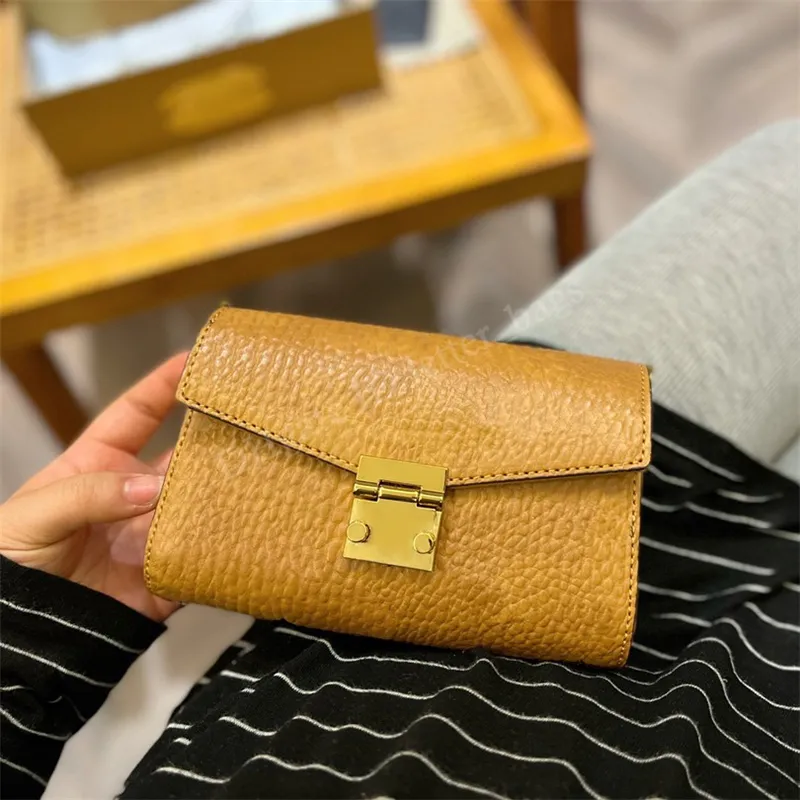 Winkelen Designers Bag Handtas Ketting Schouder Crossbody Flap Bags Portemonnee Tots Portefeuilles Letters Plain Printed Hasp Messenger Square Dames Luxe Handtas Rugzakken