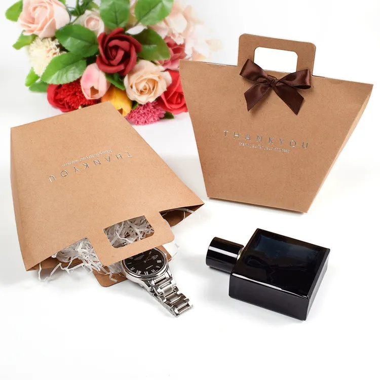 Tack Presentväska med handtag Fällbart Kraft Paper Wedding Party Favor Wrapping Candy Chocolate Perfume Packaging