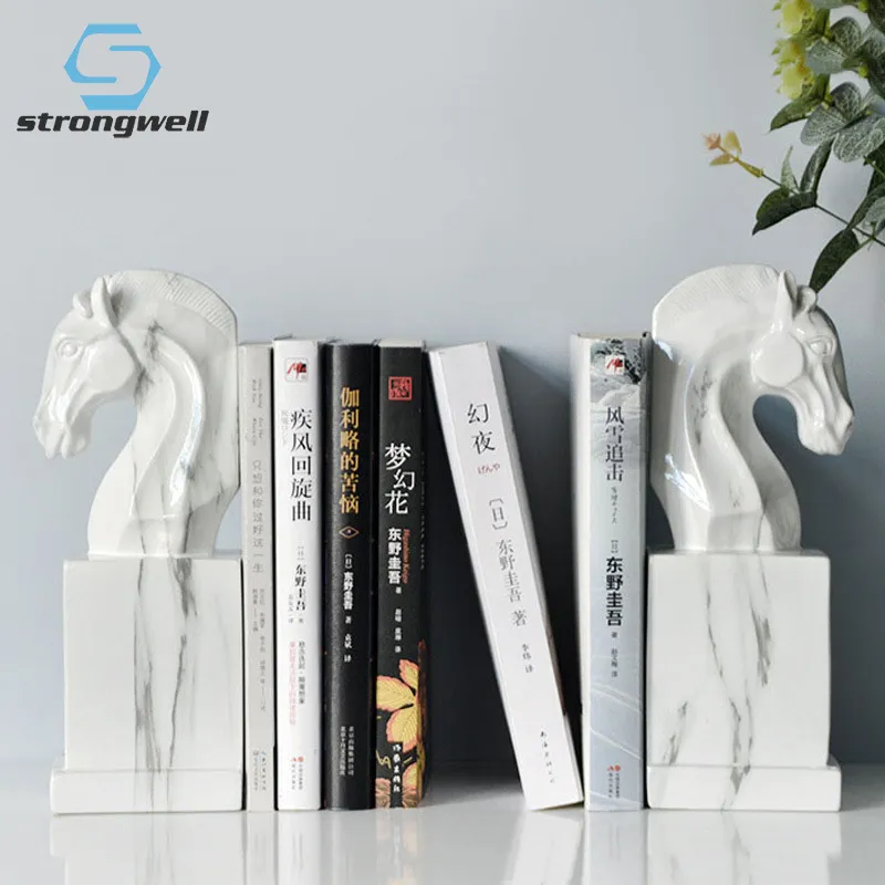 Strongwell Nordic Horse Staty Book Stand Retro Bookends Resin Craft Office Study Desktop Art Ornaments Heminredning Present T200710