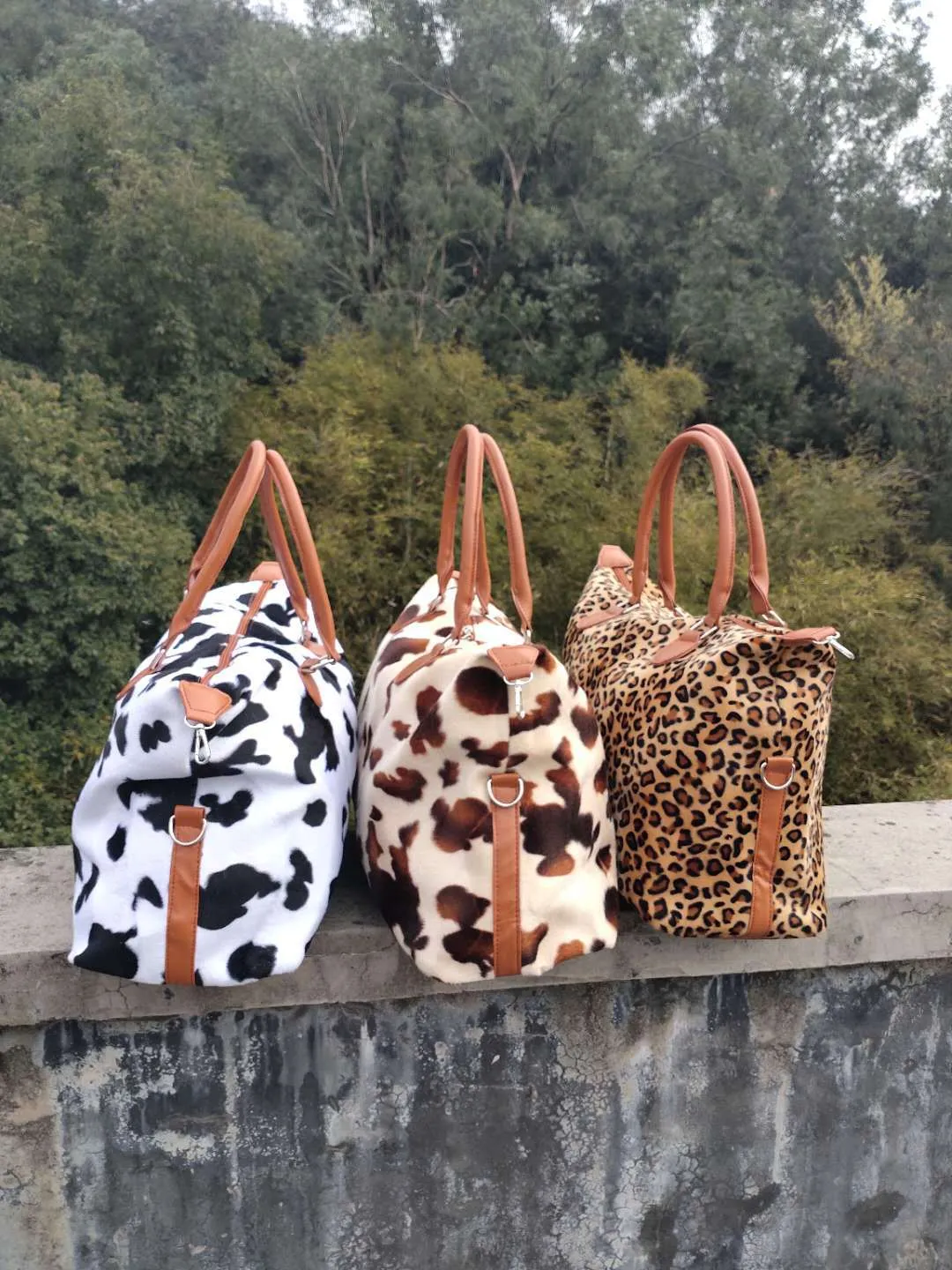 2021 Новая дорожная сумка для выходных Furry Cow Leopard Print Дорожная сумка на короткие расстояния Большая вместительная сумка Furry Handbag