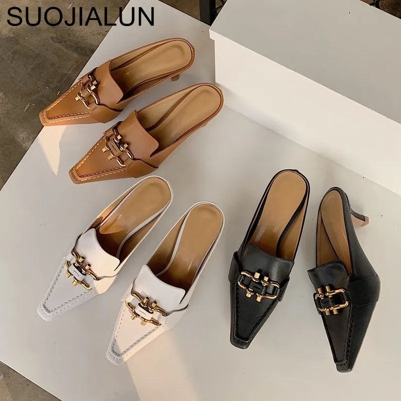 SUOJIALUN Summer Fashion Brand Slipper Med Talon Outsides Dames Diapositives Bout pointu Slip sur Mules de plage Chaussures Y200423 GAI GAI GAI