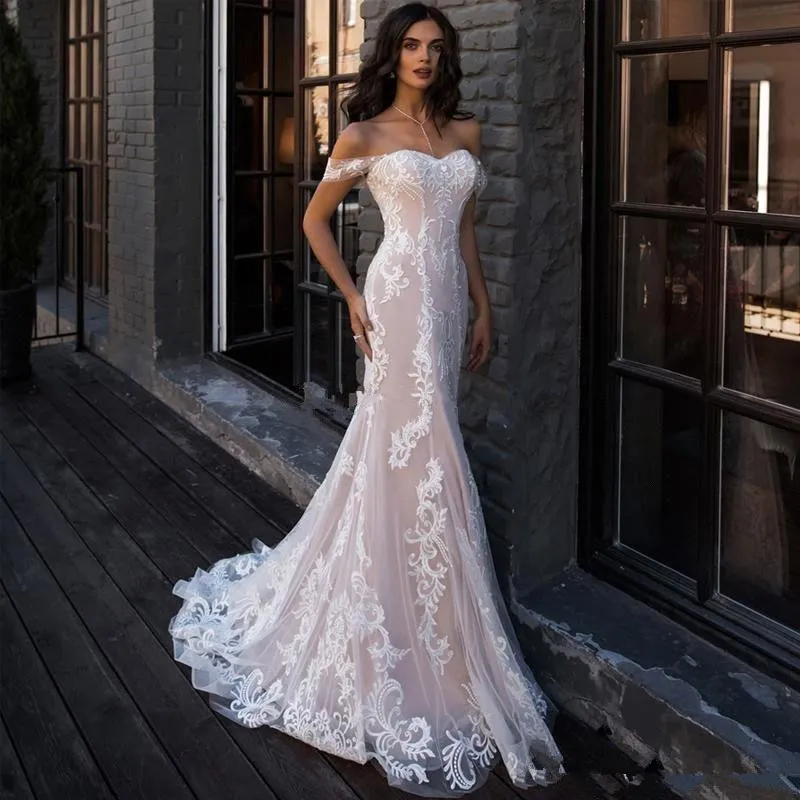 chinese dress ladies Custom Lace Ball Gown Wedding Dress with Chapel Train Custom Size main image 1
