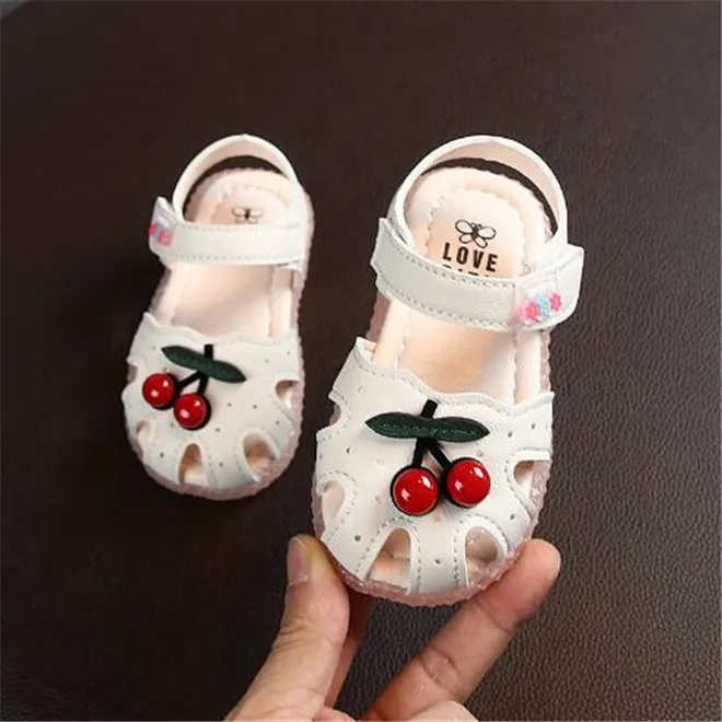 Sandales décontractées d'enfants d'été Chaussures anti-flipper bébé garçons filles sandale douce sandale mignonne bébé bébé chaussures