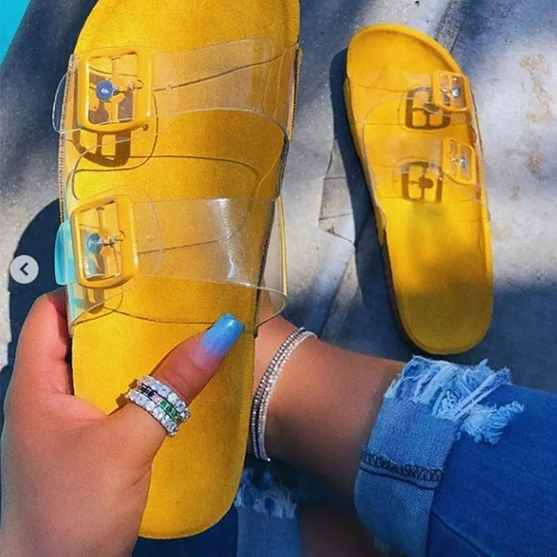 Летняя женщина плоские тапочки прозрачные пластиковые мягкие желе обувь Женский ремень Bukle Flip Plops Женщины наружные пляжные дамы горки Y200423