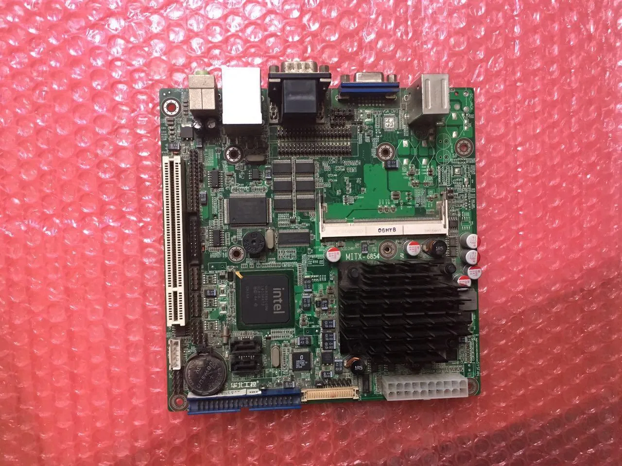 اللوحة الأم الصناعية MITX-6854 DDR2 17 17 MINI-ITX HPTC متكامل N270 CPU Mainboard