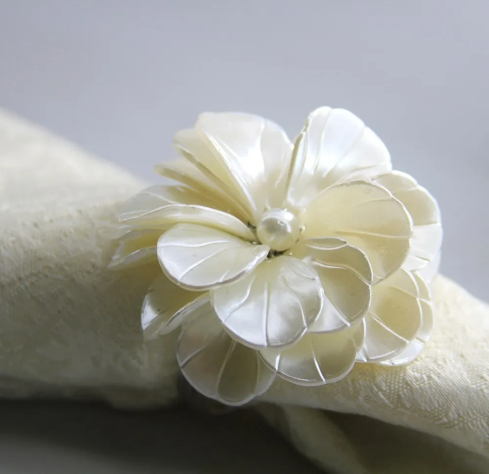 Qn19011801 livraison gratuite perle fleur rond de serviette décoration de vacances de mariage, gros porte-serviette 12 pièces 201124