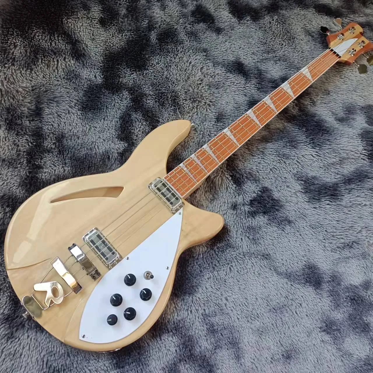 Upgrade Model 4005 Electric Bass Guitar Natural Wood 21 Frets Two Toaster RIC Pickups