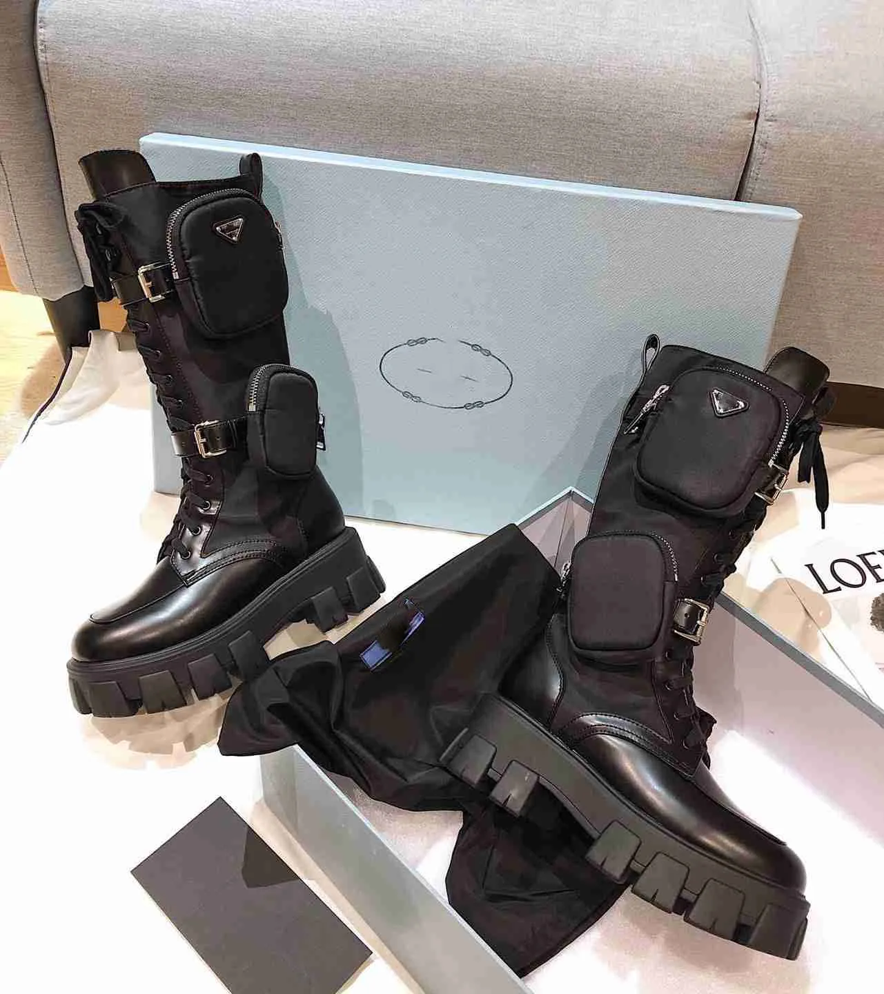 여성 디자이너 부츠 Monolith brushed rois leather and nylon boots 럭셔리 겨울 오토바이 부츠 Ankle Combat Boot Martin Boots