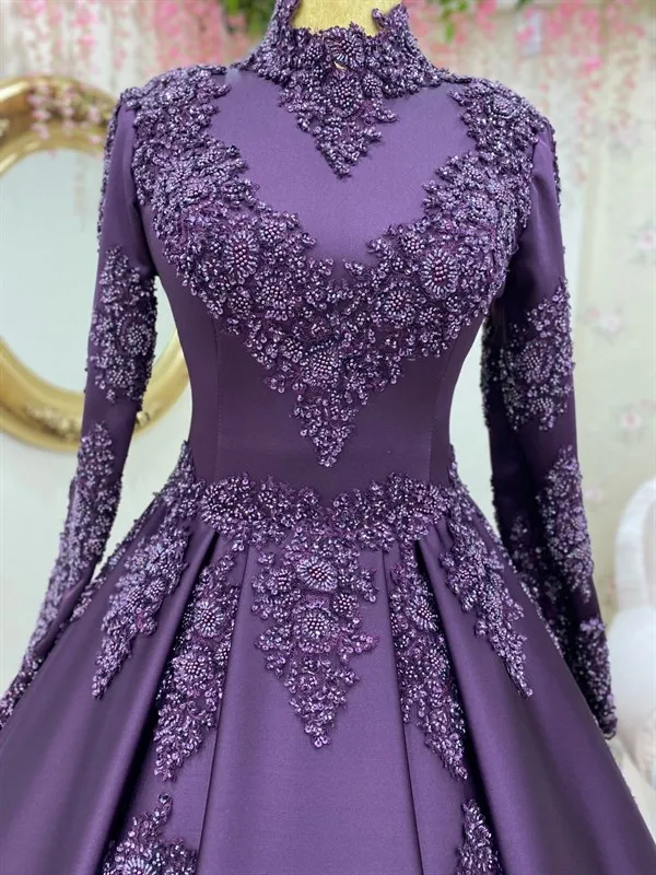 Dark Purple 2024 Arabic Evening Dresses Long Sleeve High Neck Lace Beaded Muslim Dress Satin A Line Prom Party Formal Women Gown