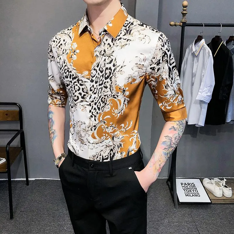 Mäns Casual Shirts Luxury Leopard Skriv ut Skjorta Män Kortärmad Vintage Slim Social Party Nightclub Chemise Homme Streetwear Kläder 4XL