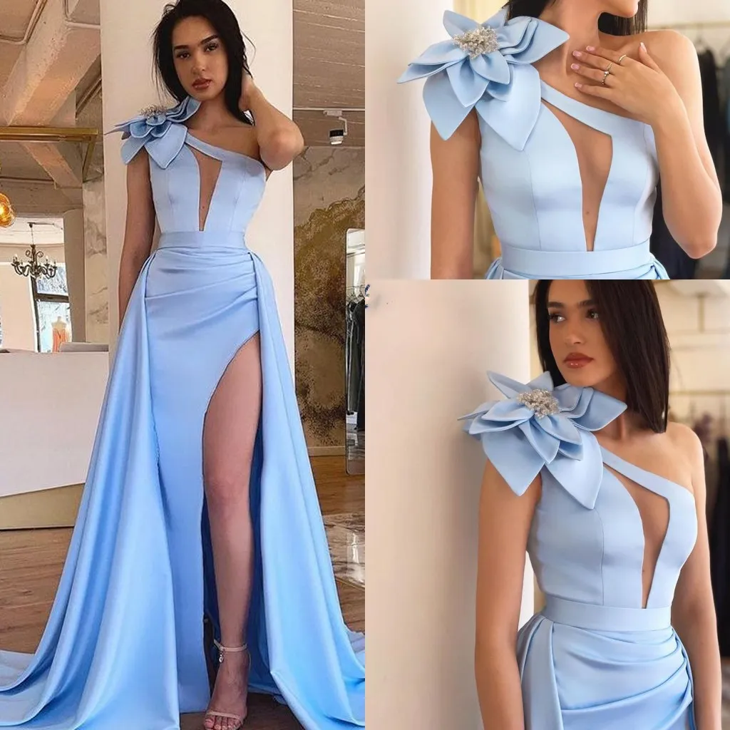 Sexig a-line satin kväll klänningar långa pärlor 3d blomma hög split cut-out en axel golv längd prom klänningar för kvinnor skräddarsydda robee de soiree