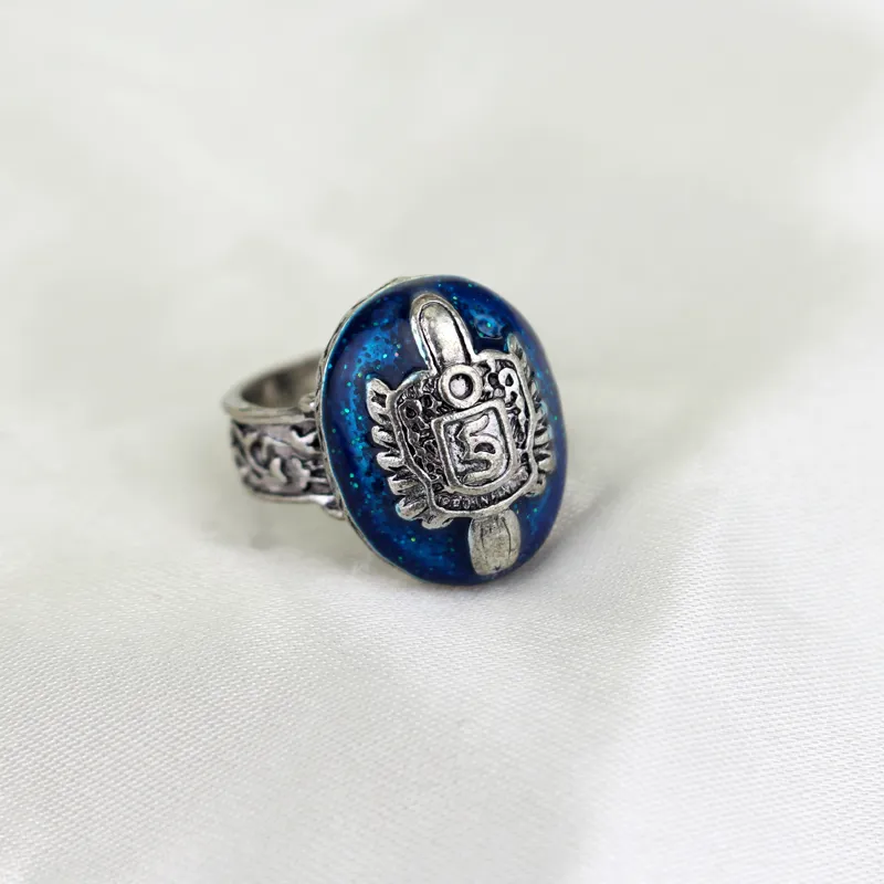 Anello the sales vampire diaries damon