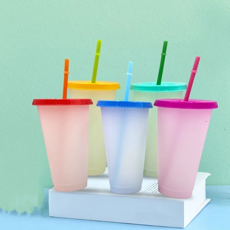 Hot 24oz Color Changing Cup Magic Plastic Drinking Tumblers with Lid and Straw Reusable Clear Colors Cold Cup Summer Beer Mugs T500344