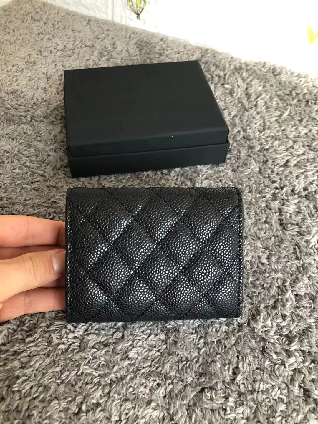 An Instagram blogger has recommended a designer wallet for women`s card bags with classic plies and high quality leather clasp