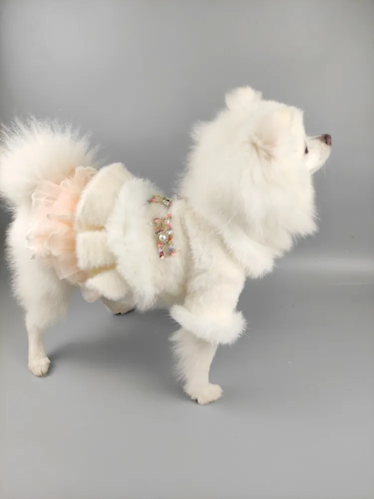 Vinterhandgjorda hundkläder kläder faux päls kappa husdjur klänning lyx hög kvalitet spets kjol varm tyg Yorkie261v