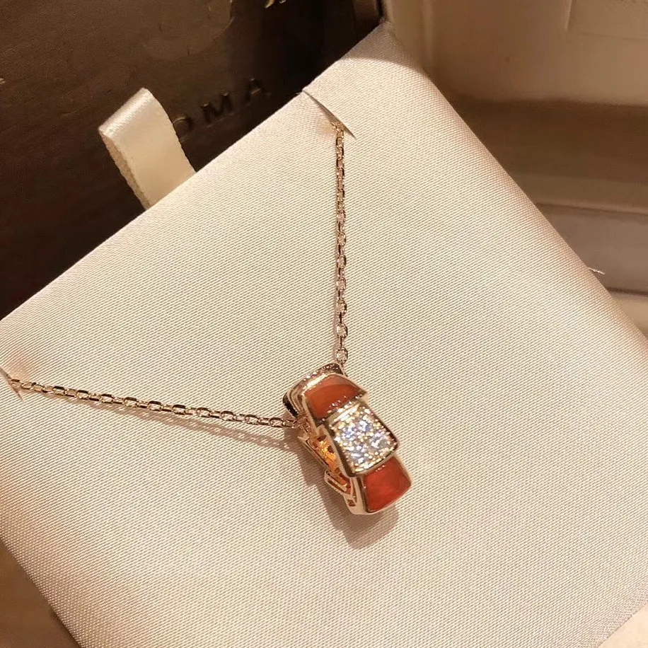 Barii Kettingen Natuurlijke Ruby 18K Vergulde Topkwaliteit Hoogste Teller Kwaliteit Sieraden Ketting Luxe Designer Officiële Reproducties Mode Exquisite Gift