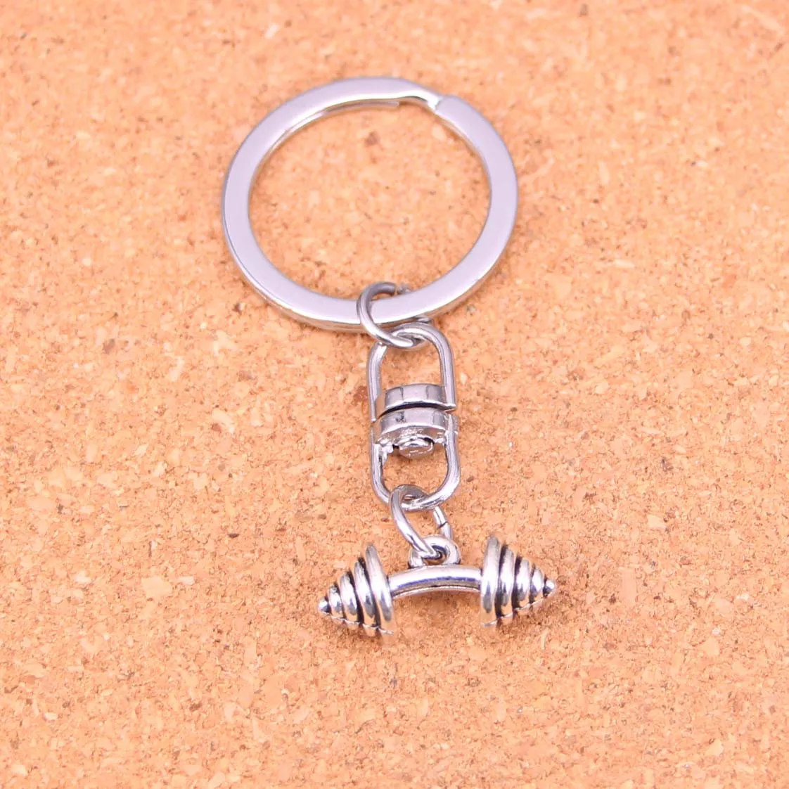 Mode porte-clés 8*8*23mm équipement de fitness haltère pendentifs bijoux à bricoler soi-même voiture porte-clés porte-anneau Souvenir pour cadeau
