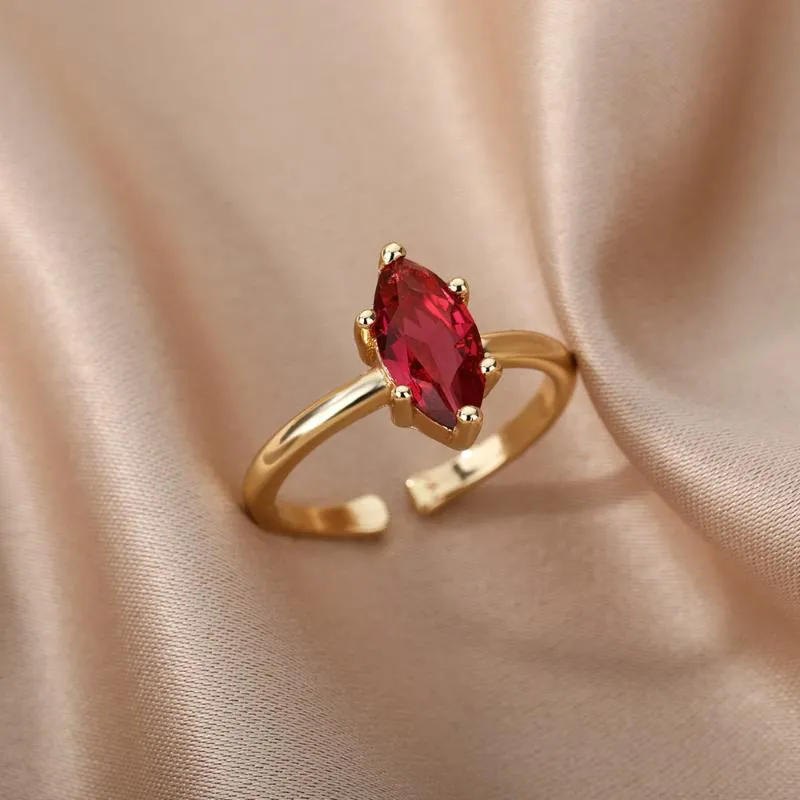 Two-tone gold ring with engraving | JewelryAndGems.eu
