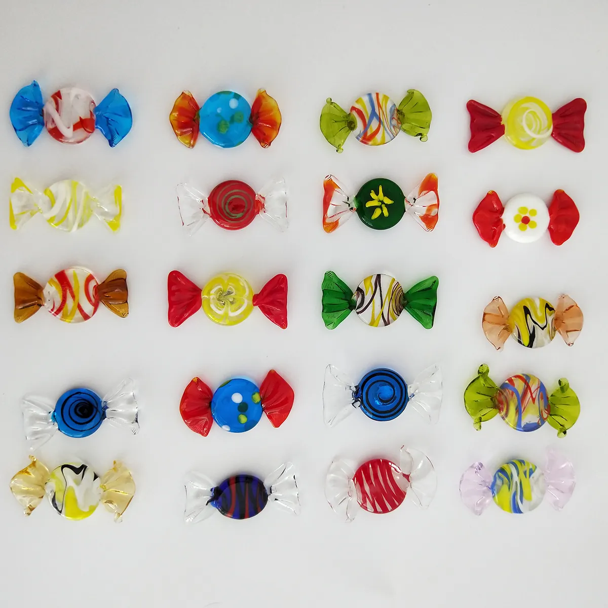 Vintage Murano Glass Sweets Candy 12pcs / Set Figurines Artisanat Couleurs aléatoires Ornement de Noël Cadeaux pour enfants Décorations de fête 201203