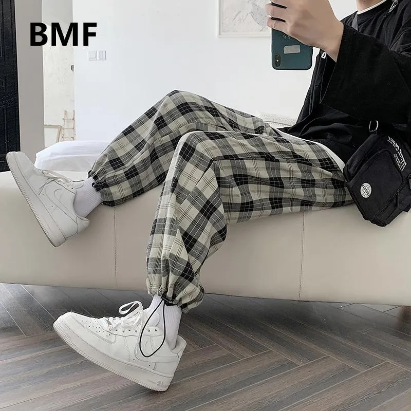 Pantaloni da uomo Stile coreano Plaid con coulisse allentato Plus Size Kpop Abbigliamento 2021 Ulzzang Fashion Joggers Abbigliamento uomo Pantaloni sportivi casual