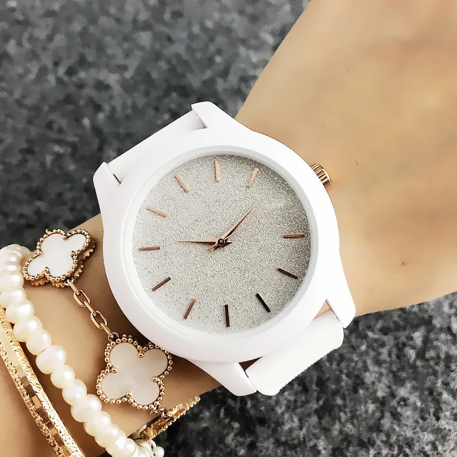 Crocodile Quartz Wrist watches for Women Men Unisex with Animal Style Dial Silicone strap Watch Clock LA09