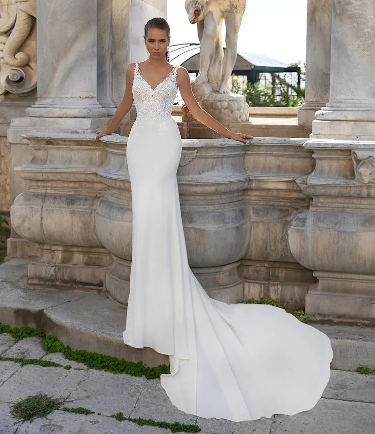 chinese dress ladies Mermaid Champagne Wedding Dress V-Neck Lace Glitter Champagne / US:4-6 main image 0
