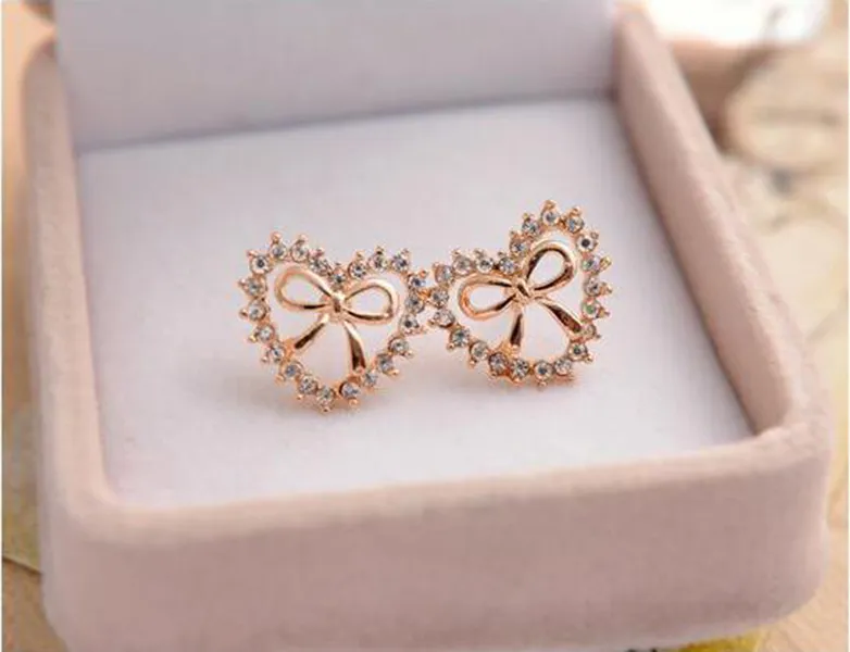 Earrings For Women 2016 New Heart Crystal Ear Stud Earring Jewelry For Charming Lover Channel Stud Earrings
