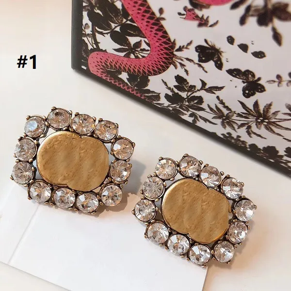 Rhinestone Stud Crystal Design High Quality Earrings Gold Ear Studs Alloy Earrings for Women Fashion Stud Wholesale Woman