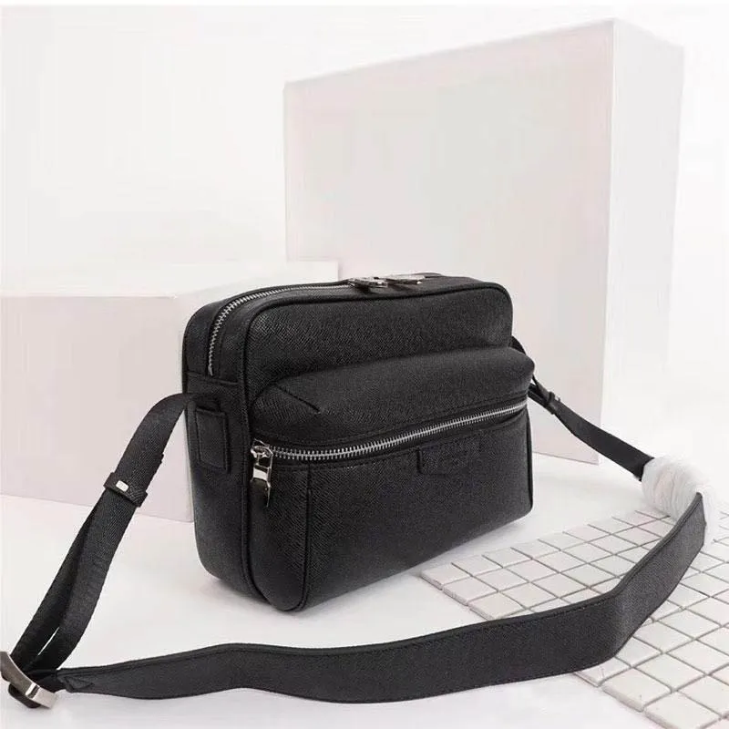 Luxury Womens men Designers Bag Handbag Handbags Monograms Crossbody Bag leather backpack Shoulder man Totes bag wallet Designer bag Messenger Bag