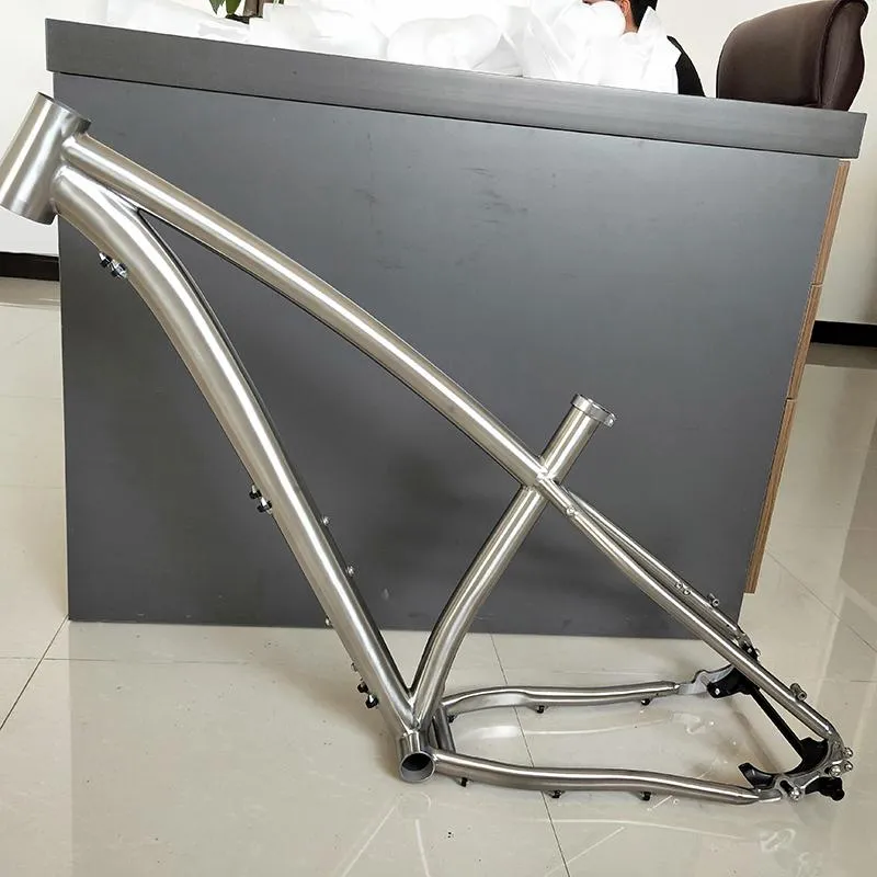 alta qualità PYTITANS Titanium Fat bike frame 26 "197 Hub Snow Bike Frame Materiale in lega di titanio Vendita diretta in fabbrica