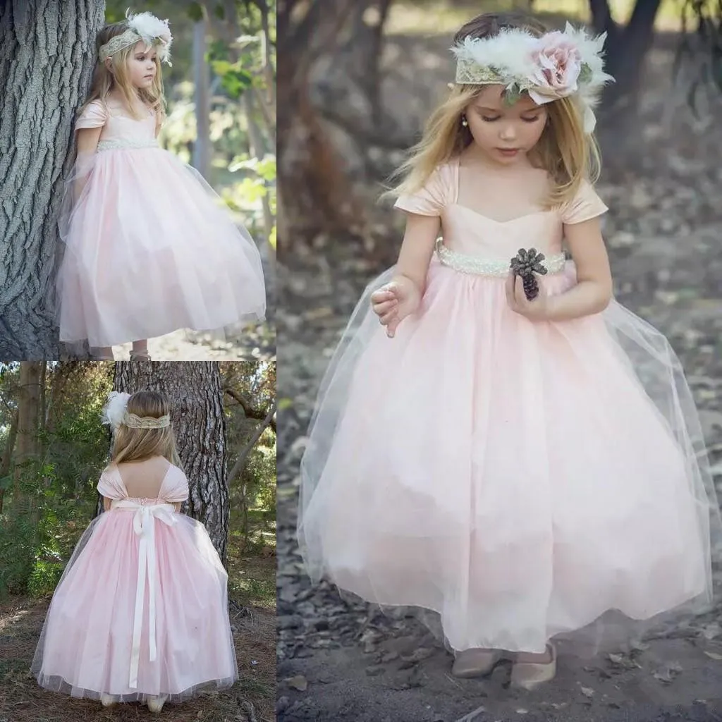 2021 HOT Flower Girl Dresses For Weddings Blush Pink Custom Made Princess Tutu Sequined Appliqued Lace Bow Kids First Communion Gowns