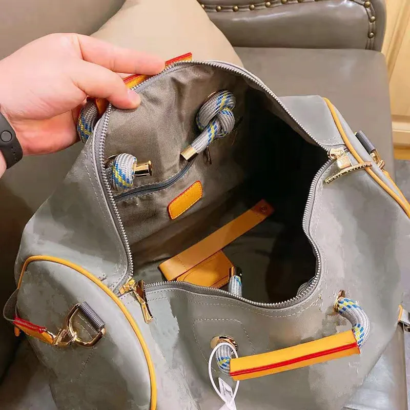 Laser Hand Luggage Travel Bag Waterproof Duffel Men Handbag Tote Boys Style Unisex Women High Quality Package Backpacks Duffle Bags