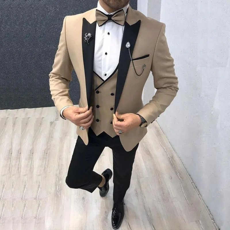 Khaki 3 stycken smal passform bröllop tuxedos svart peadked lapel klassiska kostymer en knapp företag prom party kläder