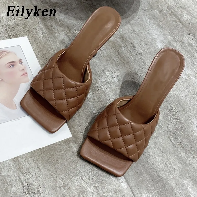 Eilyken Soft Leather Design Summer Femmes Mules Pantoufles Élégant Tête Carrée Talons Hauts Dames Loisirs De Plein Air Diapositives Chaussures Y200423 GAI GAI GAI