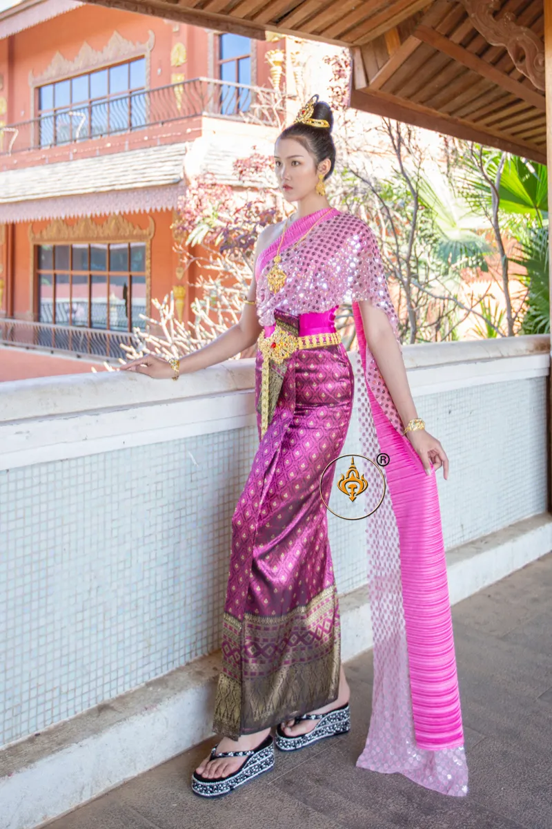 割引即日発送 タイの衣装のウェディングドレスの婚約1つの肩のスリーブの上のトップスショール赤紫タイの服のための伝統的な服 新発売 Visitylojarvi Fi 割引即日発送 タイの衣装のウェディングドレスの婚約1つの肩のスリーブの上のトップスショール赤紫タイの服のための伝統的な服 新発売 Visitylojarvi Fi