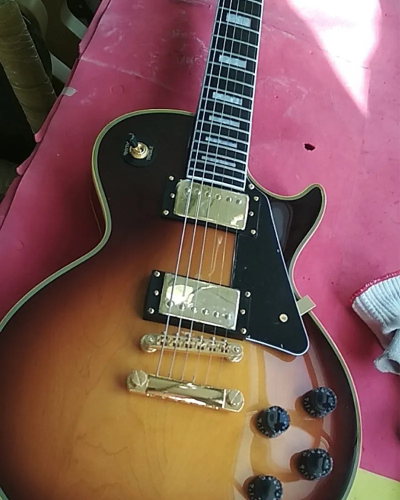 Personalizado De Una Pieza Maple Top Tobacco Sunburst Guitarra