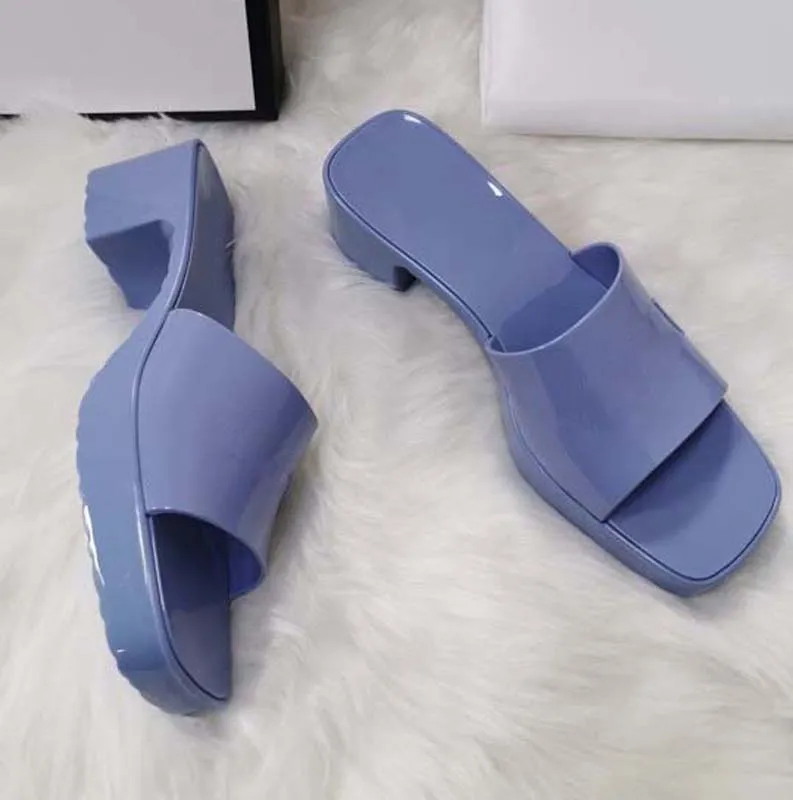 woman slipper fashion Beach Thick bottom slippers platform Alphabet lady Sandals Leather High heel slides slippers shoe02 01