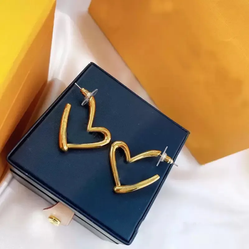 Luxe sieraden designer set stud oorbellen ontwerper voor vrouwen link ketting hanger kettingen liefde armband hart vorm mode merk Valentijnsdag met fluwelen tas