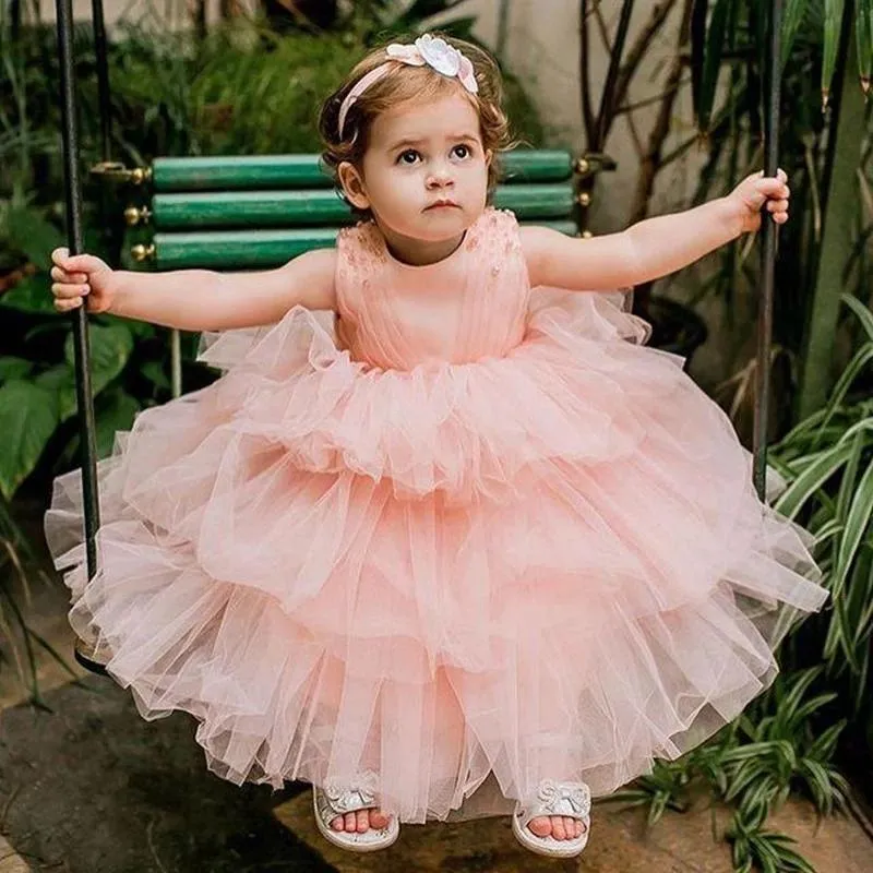 Tjejens klänningar Blush Rosa Tiered Pärlor Blomma Flicka Golv Längd Lace Up Tulle Crystals Party Gowns Kids Födelsedag Pagant Bröllopsklänning