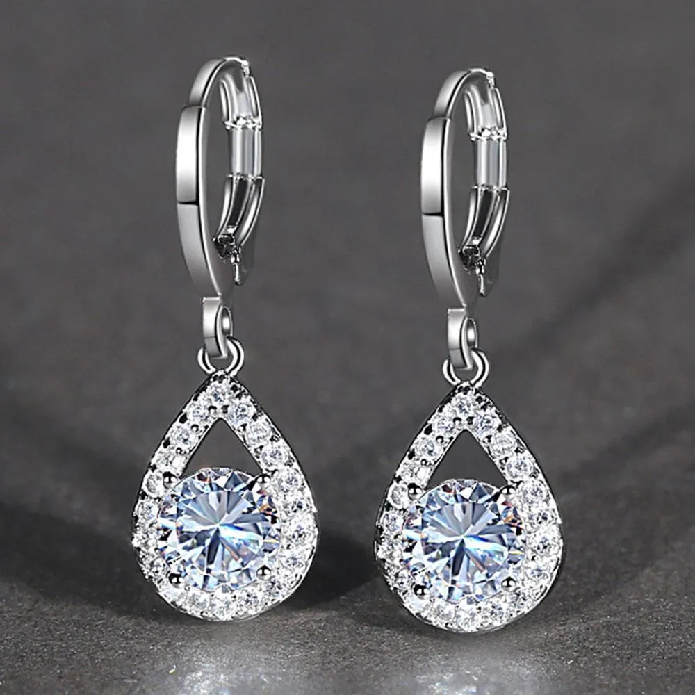 Tear Drop Diamond Oorbellen Cubic Zirconia Dangle Oor Ringen Damesmode Sieraden Will en Sandy Gift