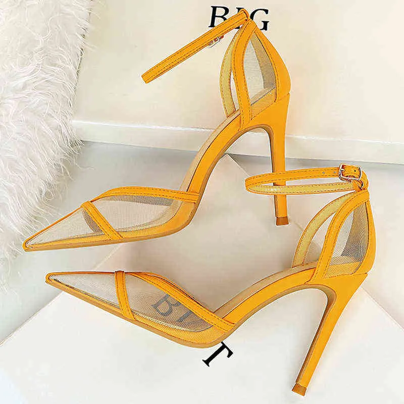 2022 Frauen 10 cm High Heels Gelbe Sandalen Dame Stripper Mesh Nude Strap Sandles Hochzeit Braut Luxus Prom Sexy Pleaser Schuhe Y220209