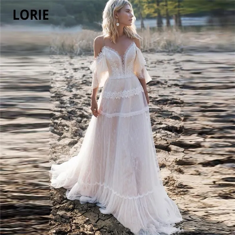 Lorie Bohemian 웨딩 드레스 어깨 오프 라인 레이스 Appliqued Boho 웨딩 드레스 레이싱 플러스 사이즈 비치 신부 가운 201114