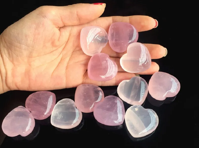 Natural Rose Quartz Heart Shaped Pink Crystal Carved Palm Love Healing Gemstone Lover Gife Stone Crystal Heart Gems